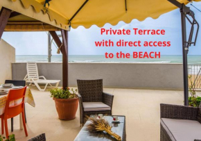 Arisa -Terrazza Privata 60 MQ sulla Spiaggia
